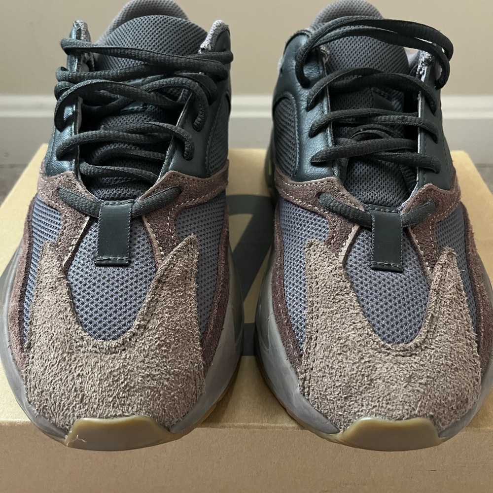 Adidas Yeezy Boost 700 “Mauve”